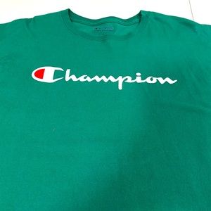 Men’s Champion Tshirt Size Large